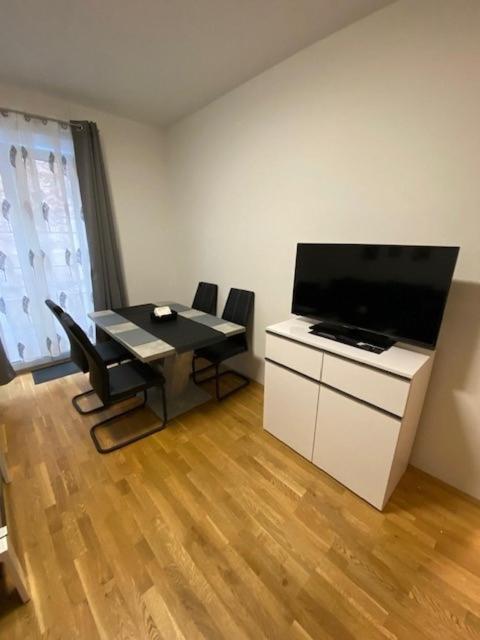 Paky Appartements 00322 Брук ан дер Лайта Екстериор снимка